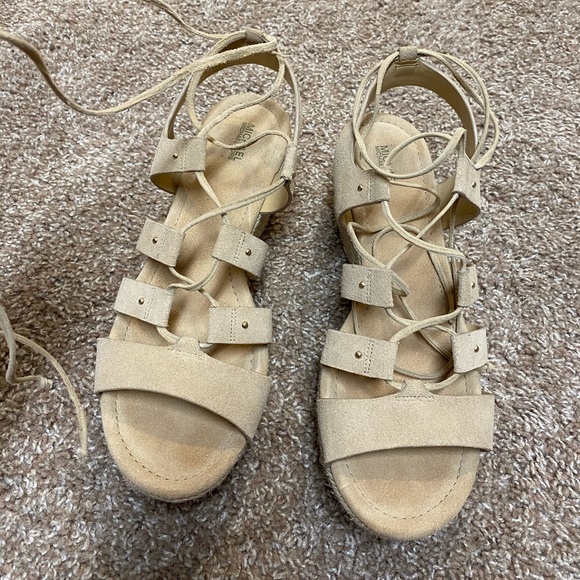 Michael Kors Platform Sandals - Picture 2 of 2